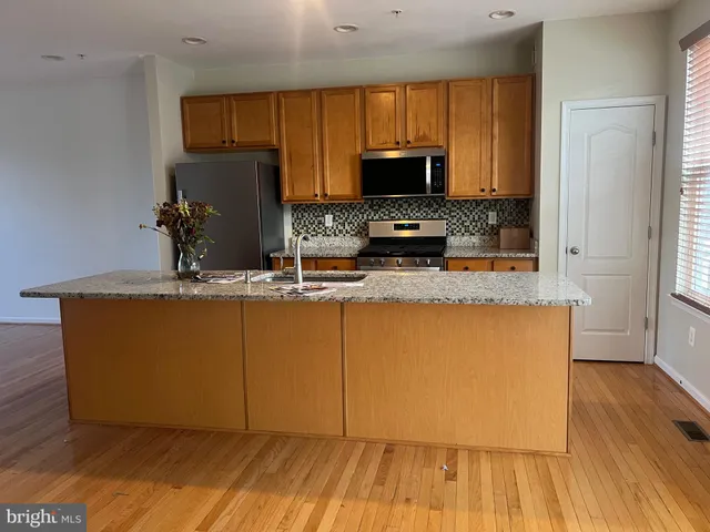 $2,800 | 7723 Town View Drive, Baltimore, MD 21222