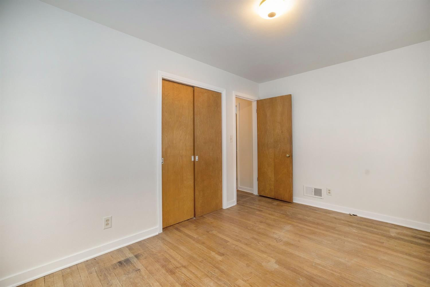 4313 Pratt Road Ann Arbor, MI 48103 - Photo 14 of 28 Photo 14