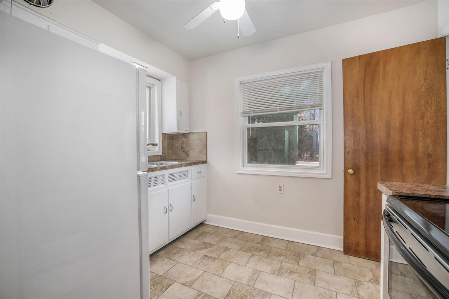 4313 Pratt Road Ann Arbor, MI 48103 - Photo 6 of 28 Photo 6