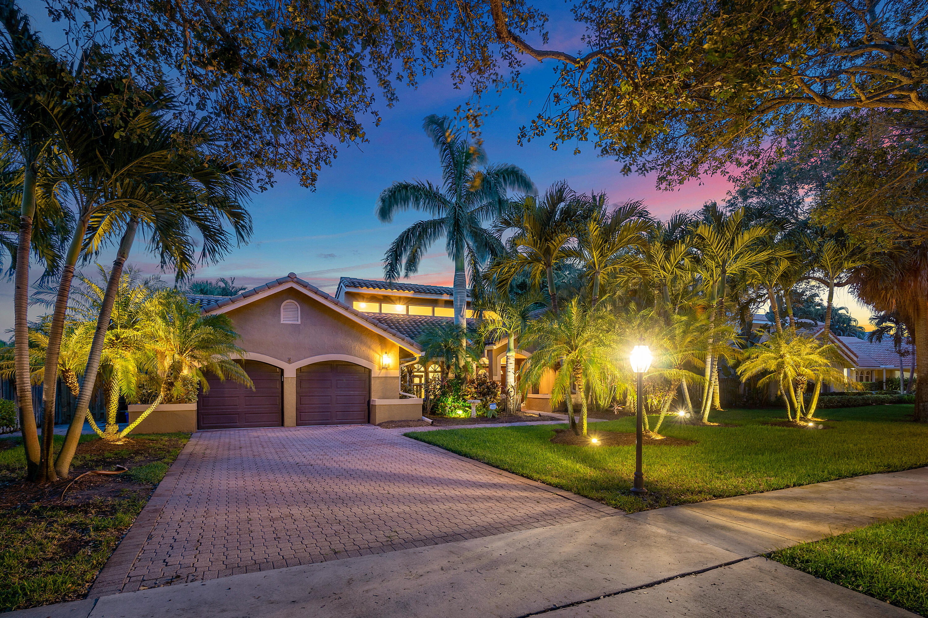 2305 Rabbit Hollowe Circle Delray Beach, FL 33445 - Photo 34 of 47 Front Exterior Night View