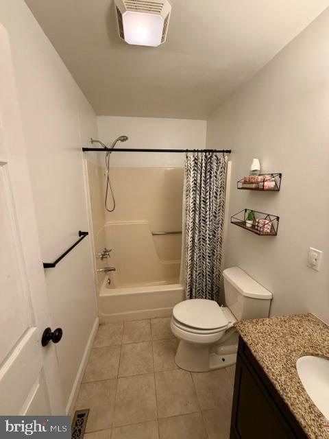 3443 Augusta Road Manchester, MD 21102 - Photo 23 of 49 Hallway full bathroom