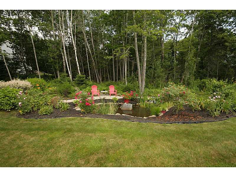 5 Yankees Way Boothbay, ME 04544 - Photo 33 of 34 Yard/Garden.