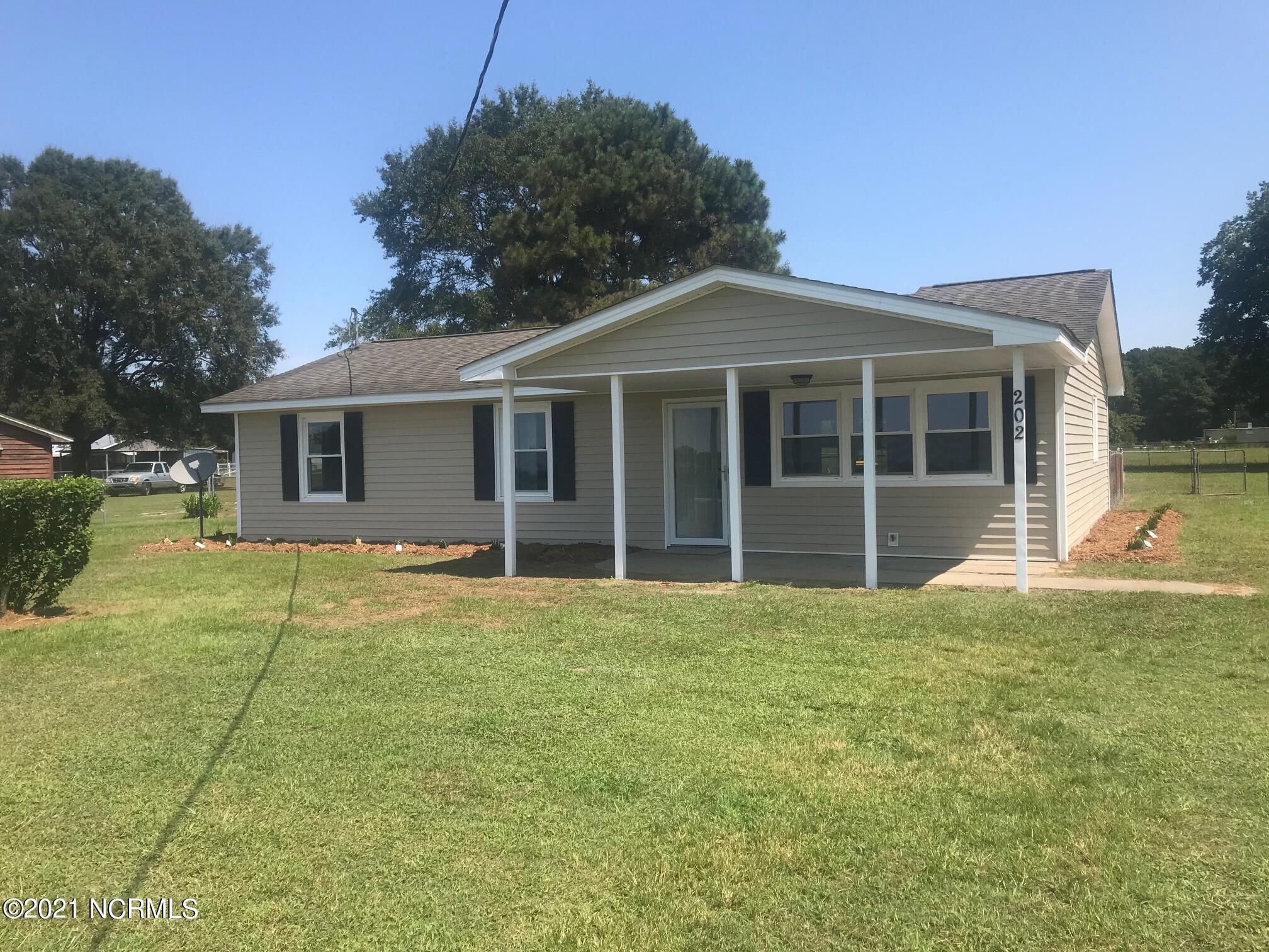 202 West Hanrahan Road Ayden, NC 28513 - Photo 1 of 28 IMG_6267