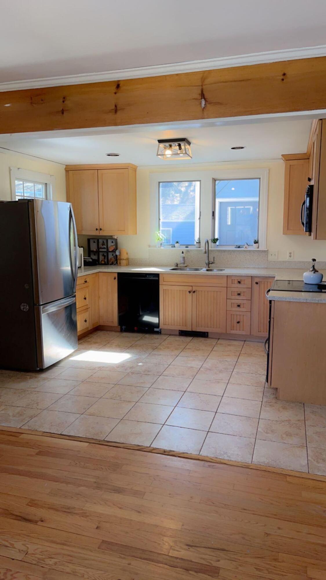 6 Chamberlain Road Scarborough, ME 04074 - Photo 31 of 60 kitchen1