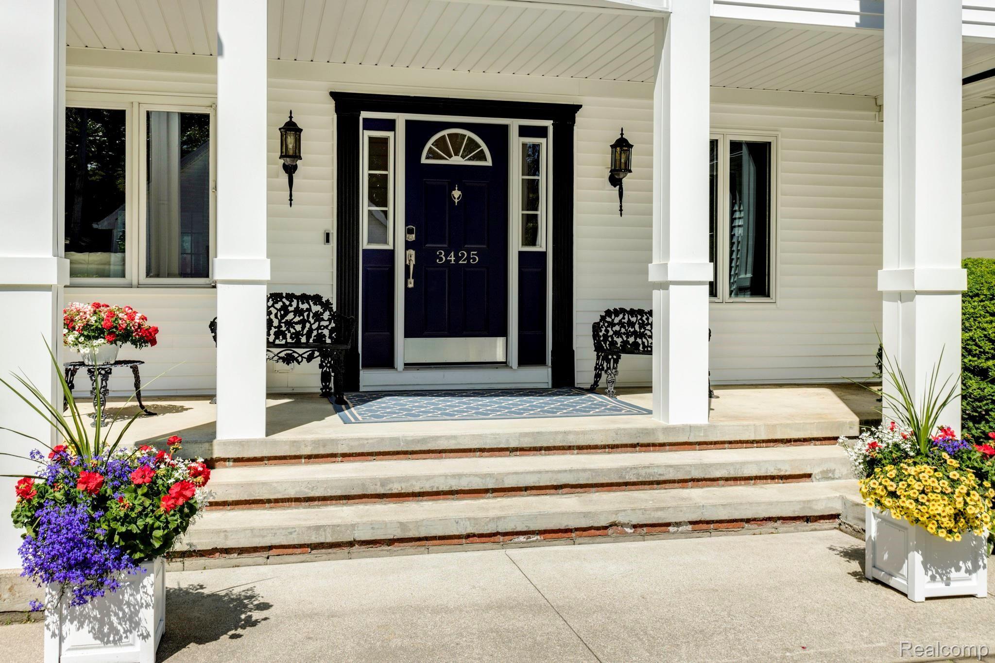 3425 Riverside Drive Port Huron, MI 48060 - Photo 6 of 78 3425 Riverside Dr-56.jpg