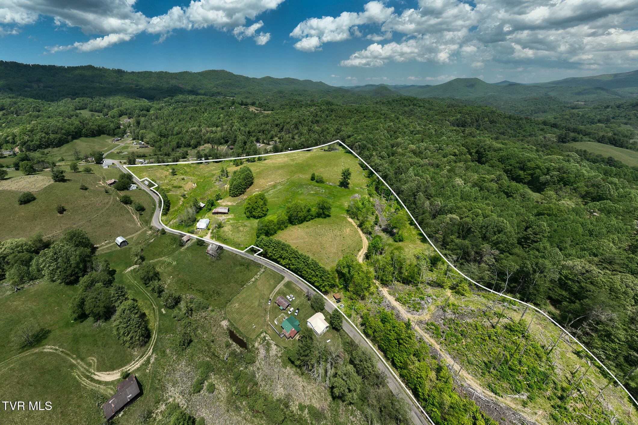 856 Shingletown Road Mountain City, TN 37683 - Photo 3 of 77 856 Shingletown Road (1 of 3)