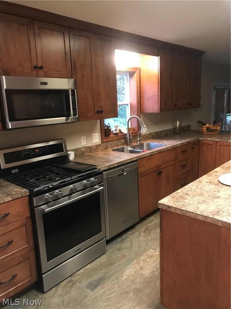 4377 South Firestone Road Shreve, OH 44676 - Photo 3 of 32 Gallery Image 3