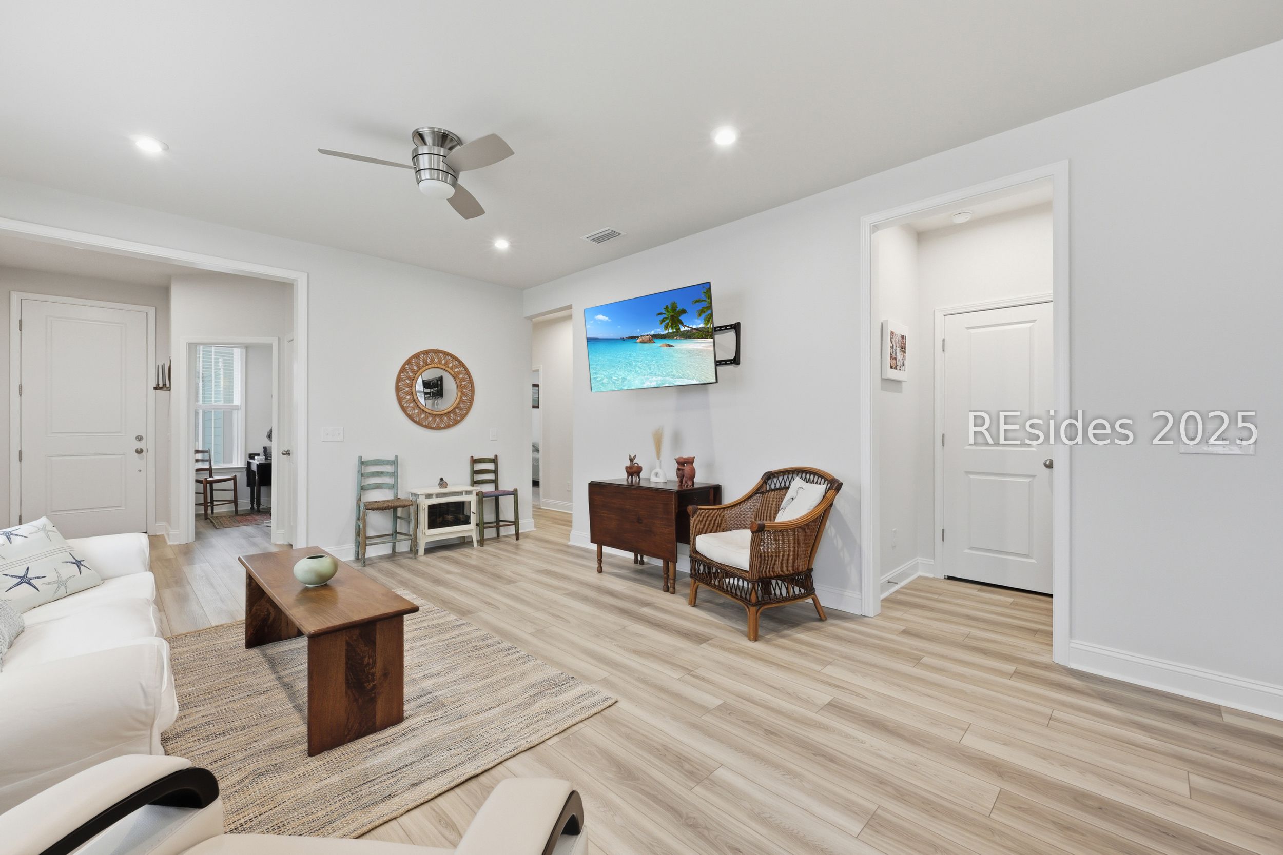 814 Aurora Way Hardeeville, SC 29936 - Photo 12 of 35 Gorgeous LVP Flooring