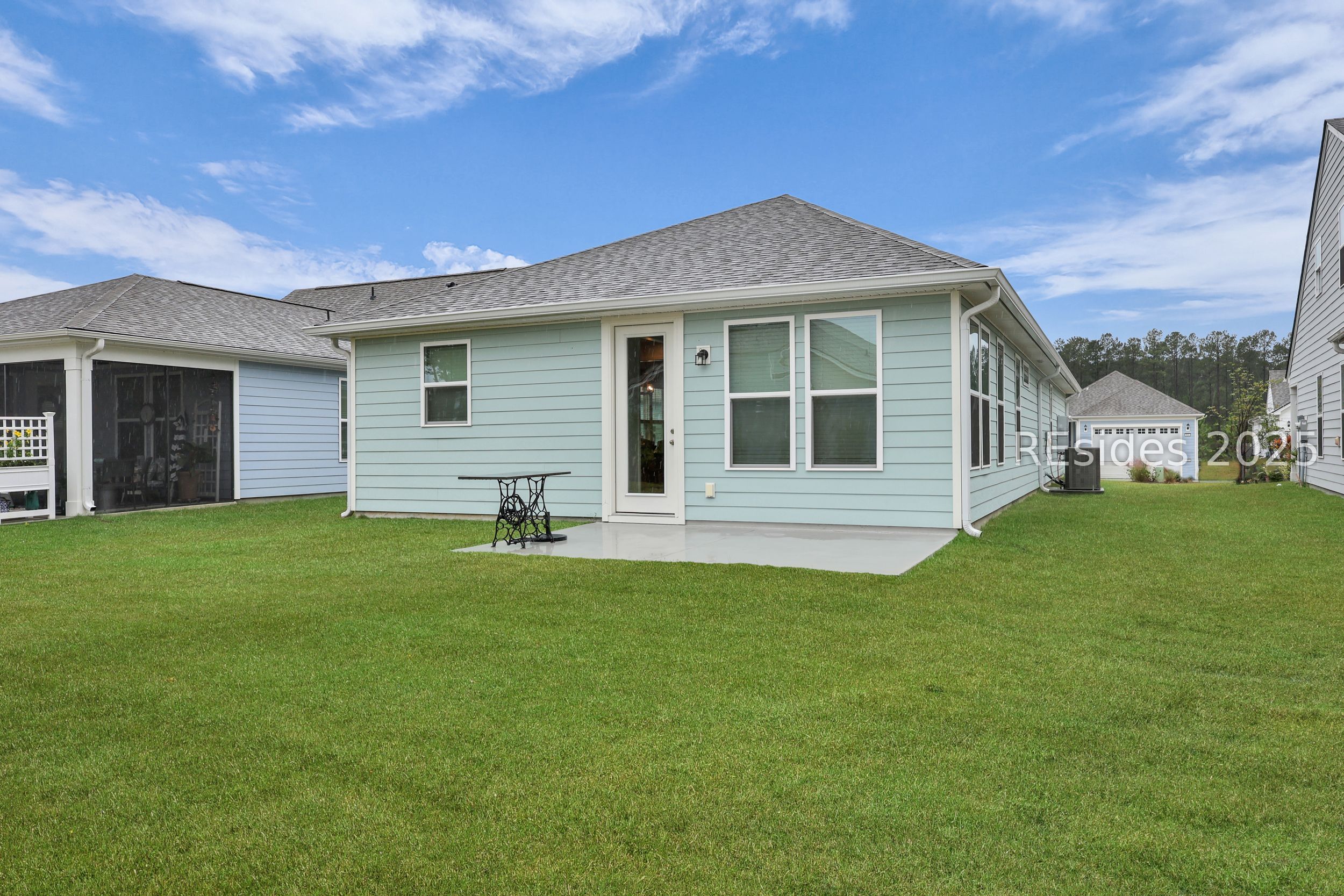 814 Aurora Way Hardeeville, SC 29936 - Photo 29 of 35 Rear View and Patio
