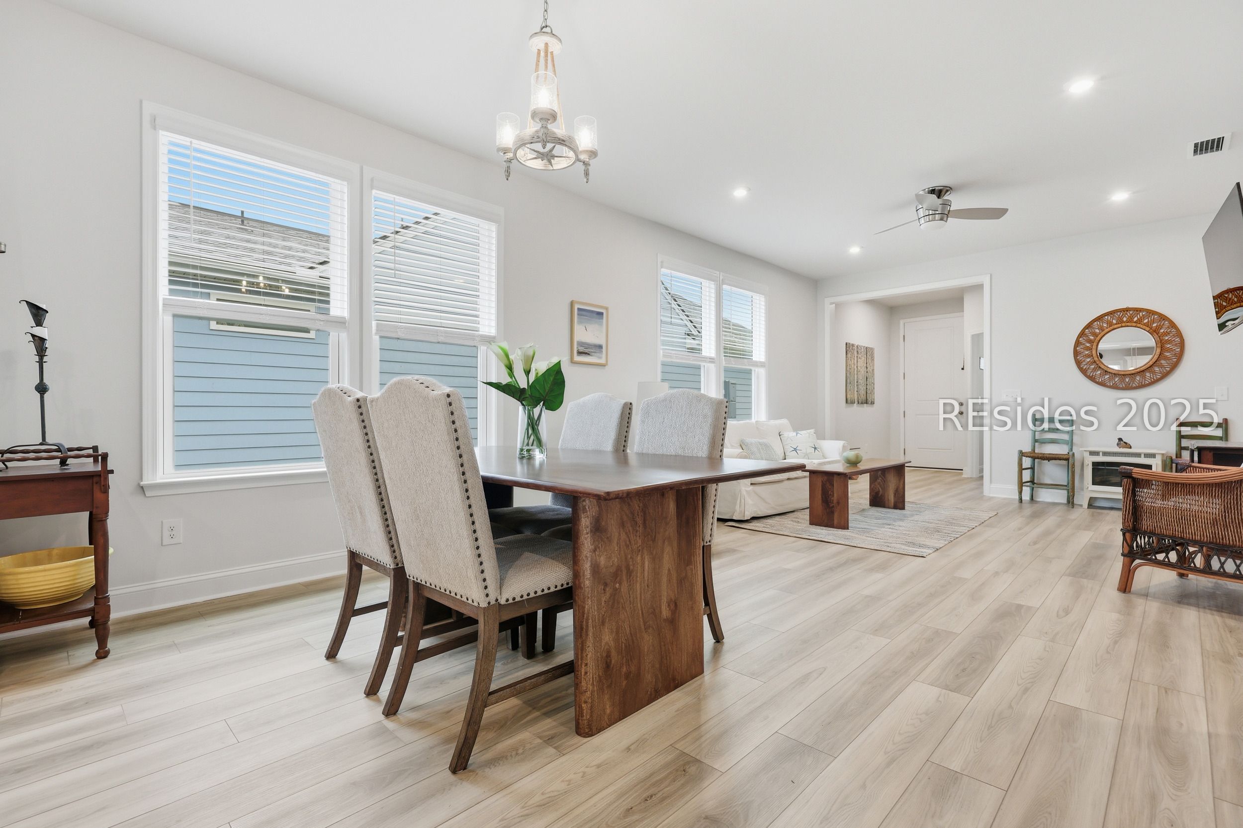 814 Aurora Way Hardeeville, SC 29936 - Photo 5 of 35 Dining/Living