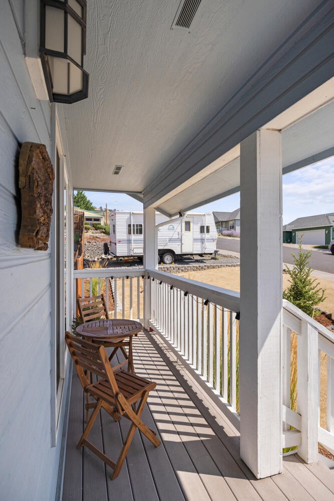 5963 Springcrest Way Klamath Falls, OR 97603 - Photo 3 of 57 5962SpringcrestWy-2