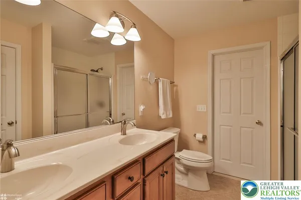 $475,000 | 2602 Sapphire Lane, Bethlehem, PA 18020