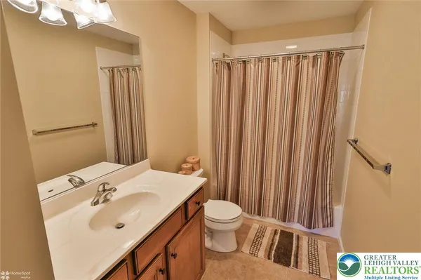 $475,000 | 2602 Sapphire Lane, Bethlehem, PA 18020