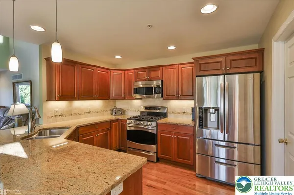 $475,000 | 2602 Sapphire Lane, Bethlehem, PA 18020