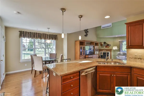 $475,000 | 2602 Sapphire Lane, Bethlehem, PA 18020