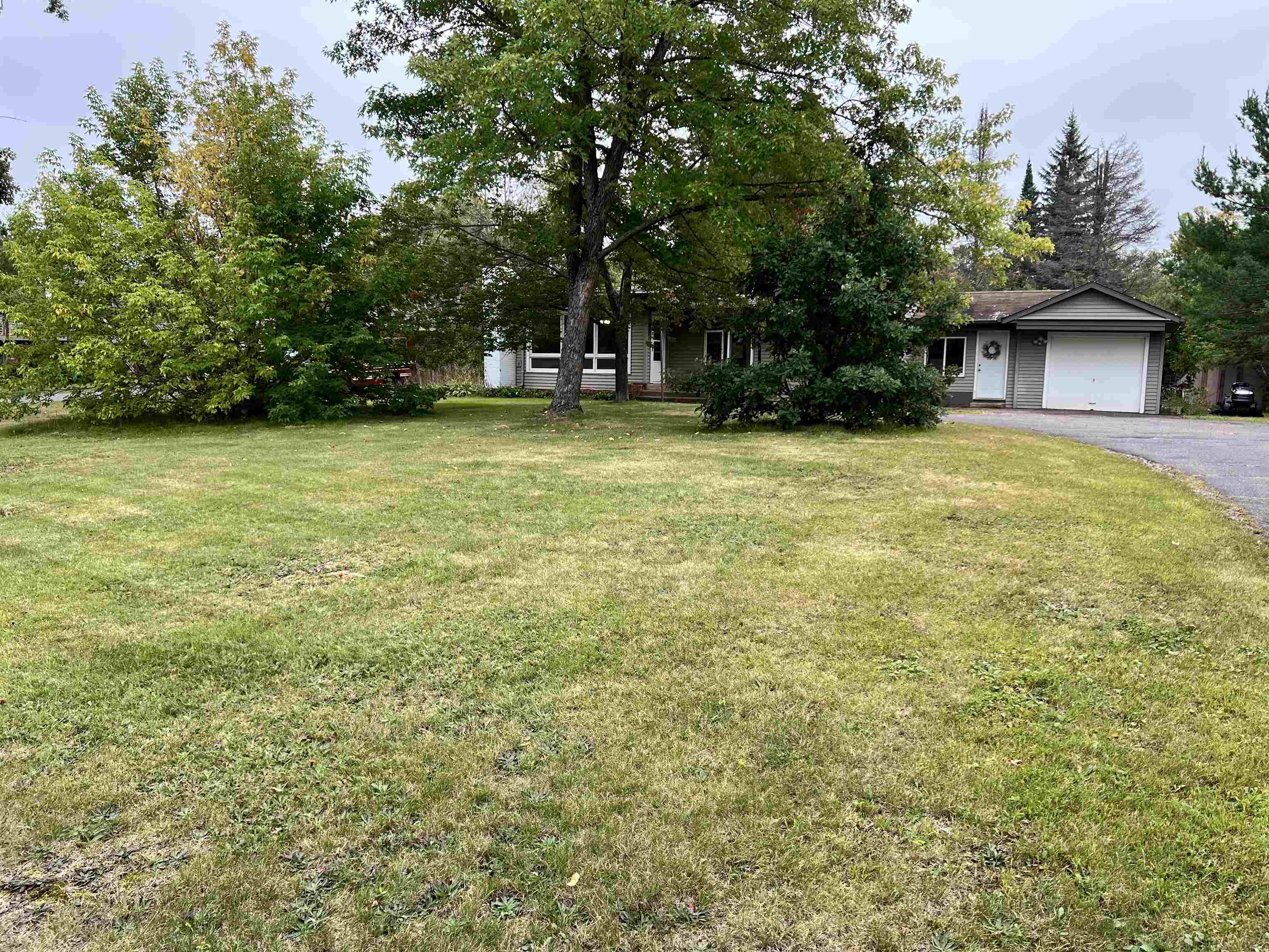 4610 South Arrowhead Lane Moose Lake, MN 55767 - Photo 2 of 21