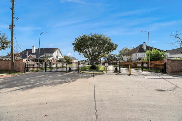 $574,999 | 12219 Shady Downs Drive, Houston, TX 77082