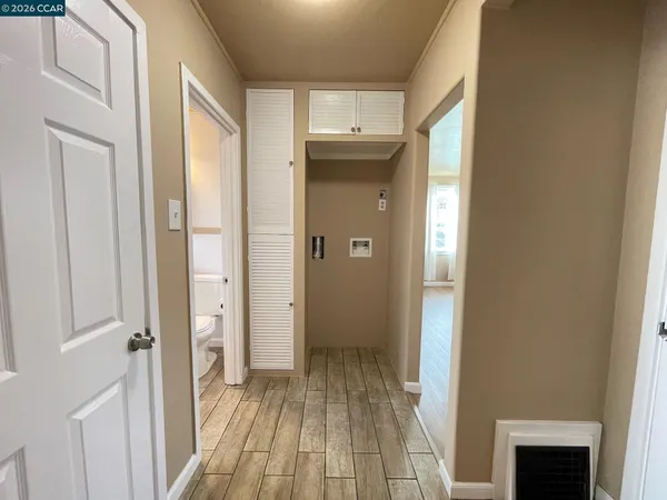 a view of an entryway of the house