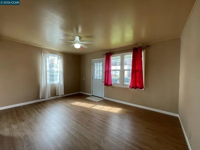 $2,000 | 25 Baldwin Street, Vallejo, CA 94590
