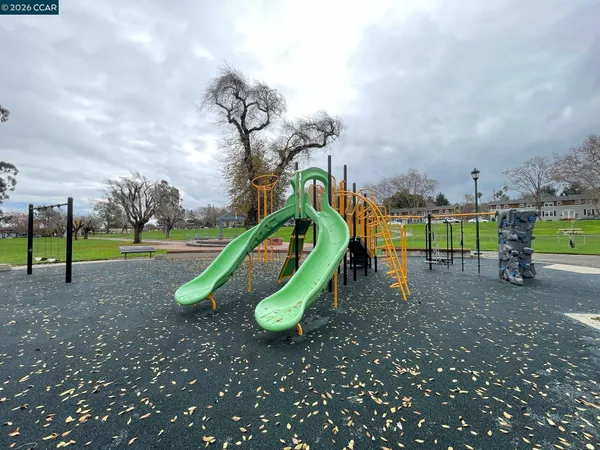 a view of outdoor space with entertaining space