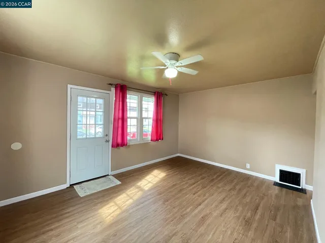 $2,000 | 25 Baldwin Street, Vallejo, CA 94590