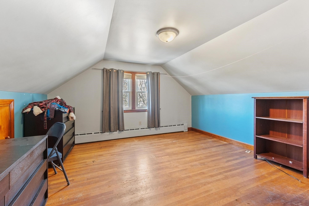 38 Garnet Street Worcester, MA 01607 - Photo 15 of 21