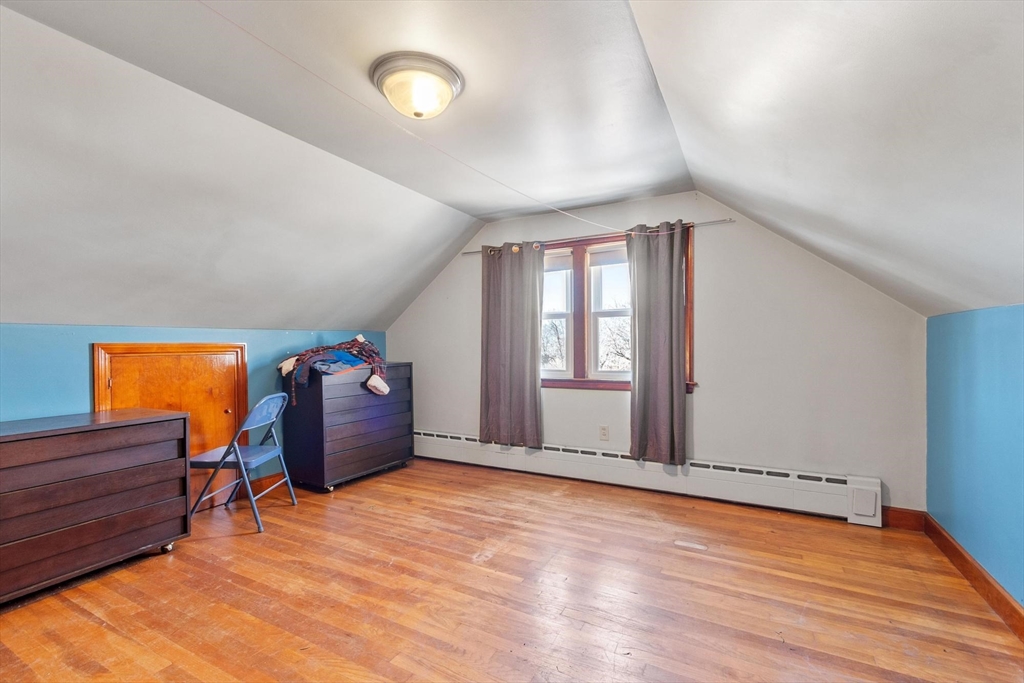 38 Garnet Street Worcester, MA 01607 - Photo 16 of 21