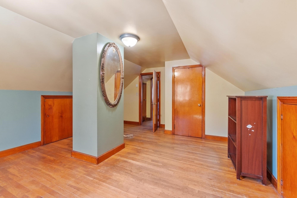 38 Garnet Street Worcester, MA 01607 - Photo 19 of 21