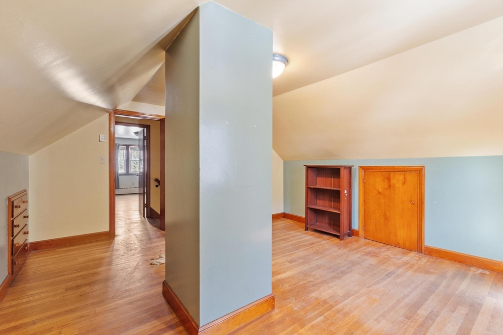 38 Garnet Street Worcester, MA 01607 - Photo 20 of 21