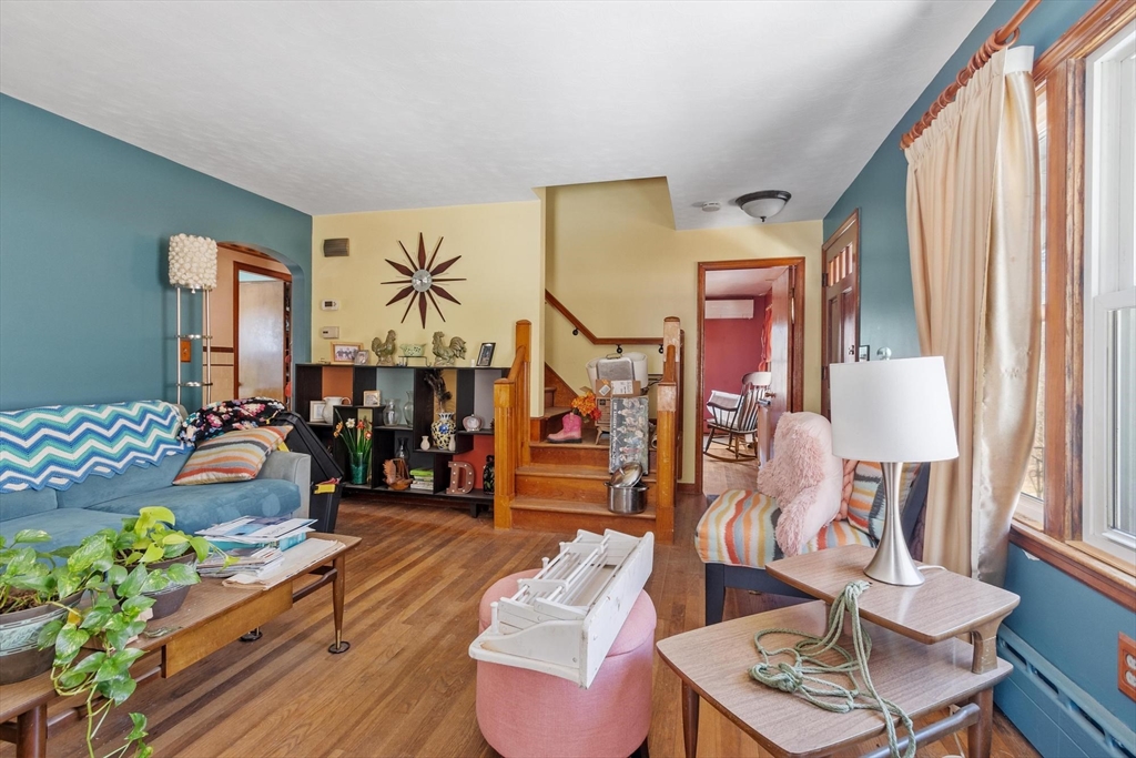 38 Garnet Street Worcester, MA 01607 - Photo 6 of 21