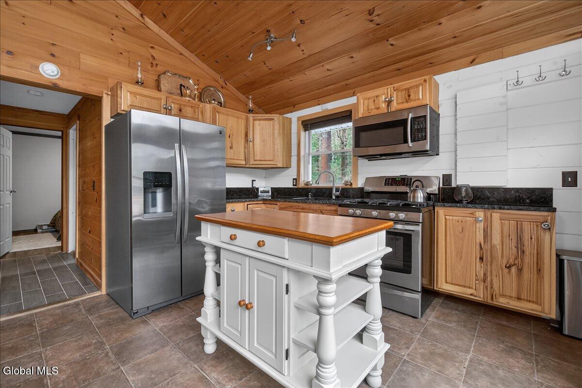 12 Minder Road Corinth, NY 12822 - Photo 6 of 35 21-12 Minder Rd-21