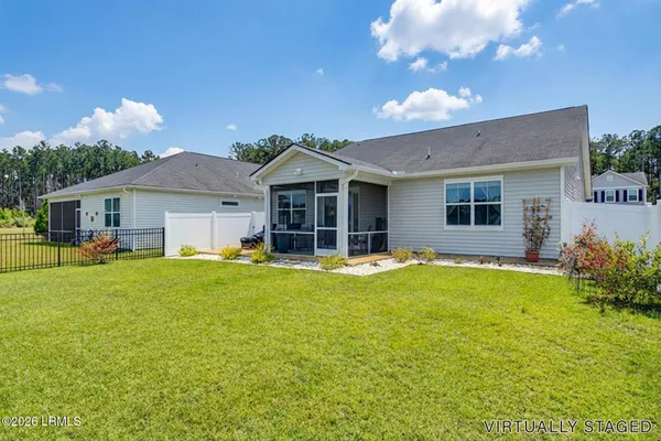 $465,000 | 10 Mainland Lakes Drive, Bluffton, SC 29910