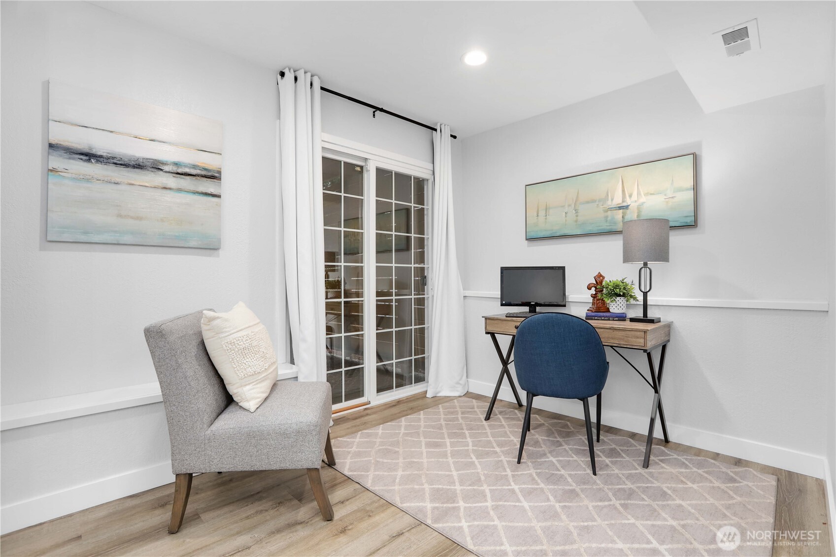 1822 171st Place Southeast Bothell, WA 98012 - Photo 27 of 36 a workspace with furniture and a window