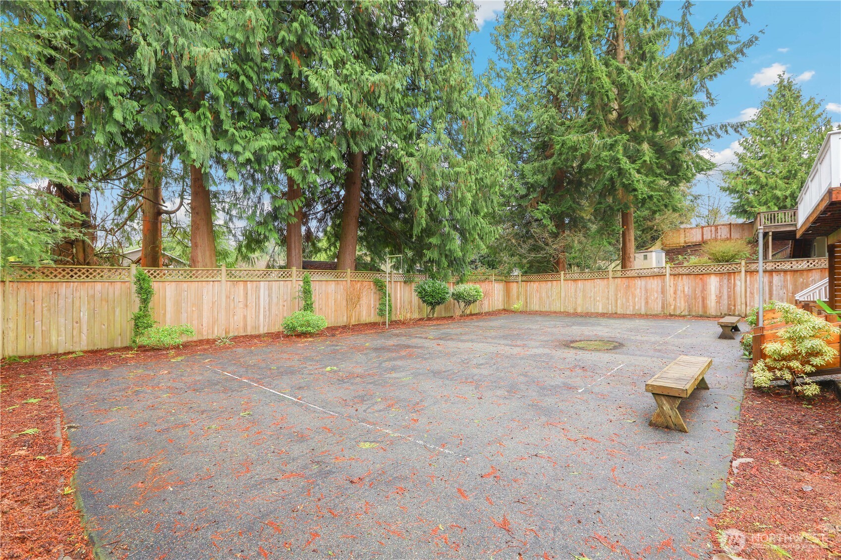 1822 171st Place Southeast Bothell, WA 98012 - Photo 30 of 36 a view of a backyard with trees and plants