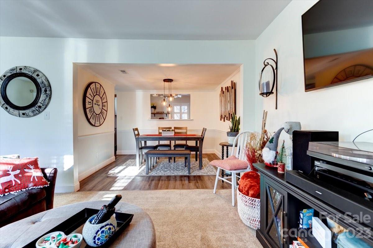 8328 Knights Bridge Road Charlotte, NC 28210 - Photo 8 of 21 Gallery Image 8