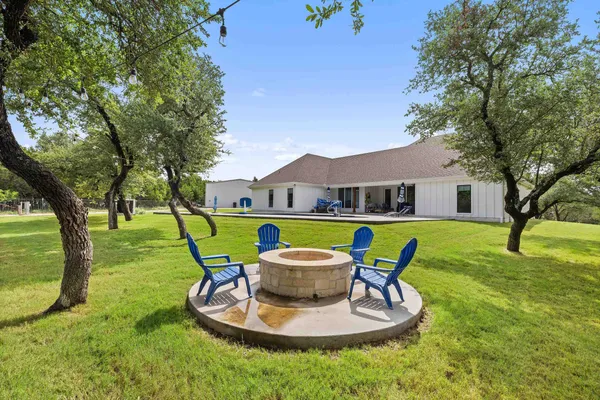 $1,235,000 | 210 Levon Lane, Burnet, TX 78611