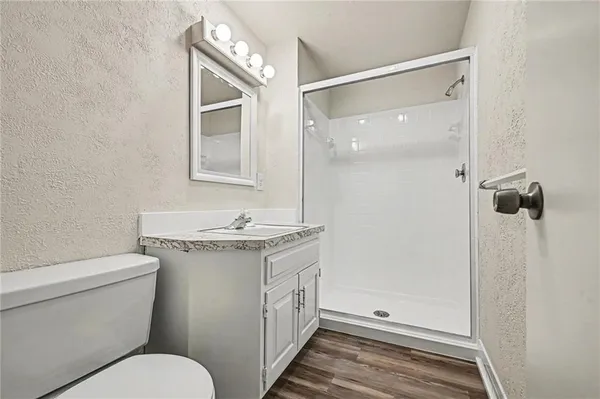 $830,000 | 6409 Clinton County Line Road, Trimble, MO 64492