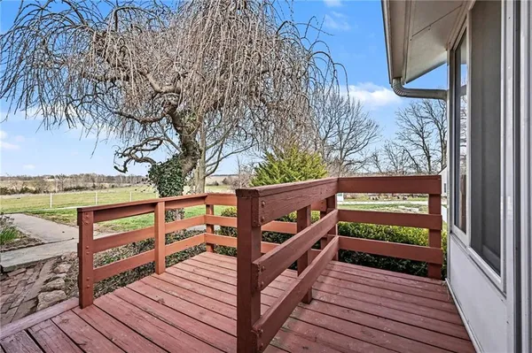 $830,000 | 6409 Clinton County Line Road, Trimble, MO 64492