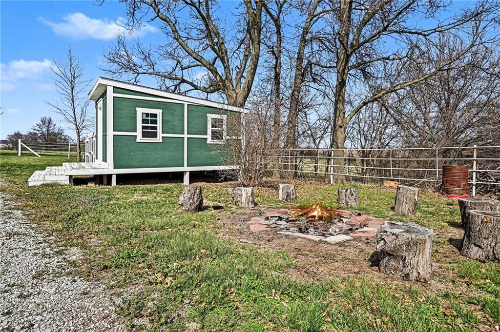 6409 Clinton County Line Road Trimble, MO 64492 - Photo 36 of 43