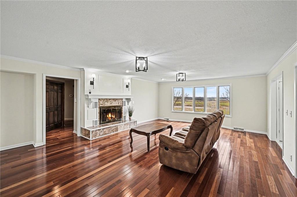 6409 Clinton County Line Road Trimble, MO 64492 - Photo 4 of 43