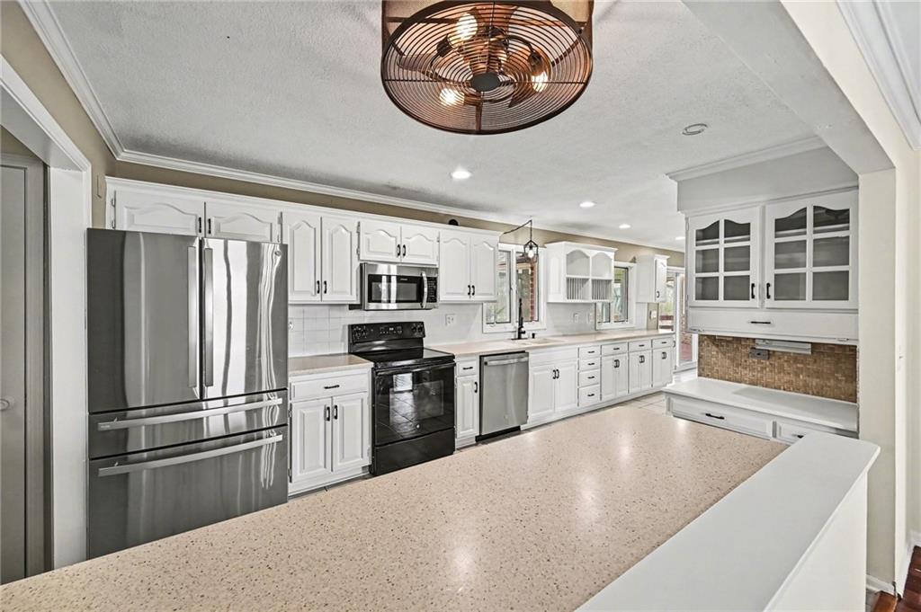 6409 Clinton County Line Road Trimble, MO 64492 - Photo 9 of 43