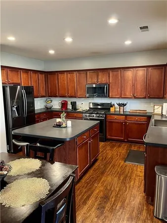 $3,200 | 2787 Glenlocke Way Northwest, Atlanta, GA 30318