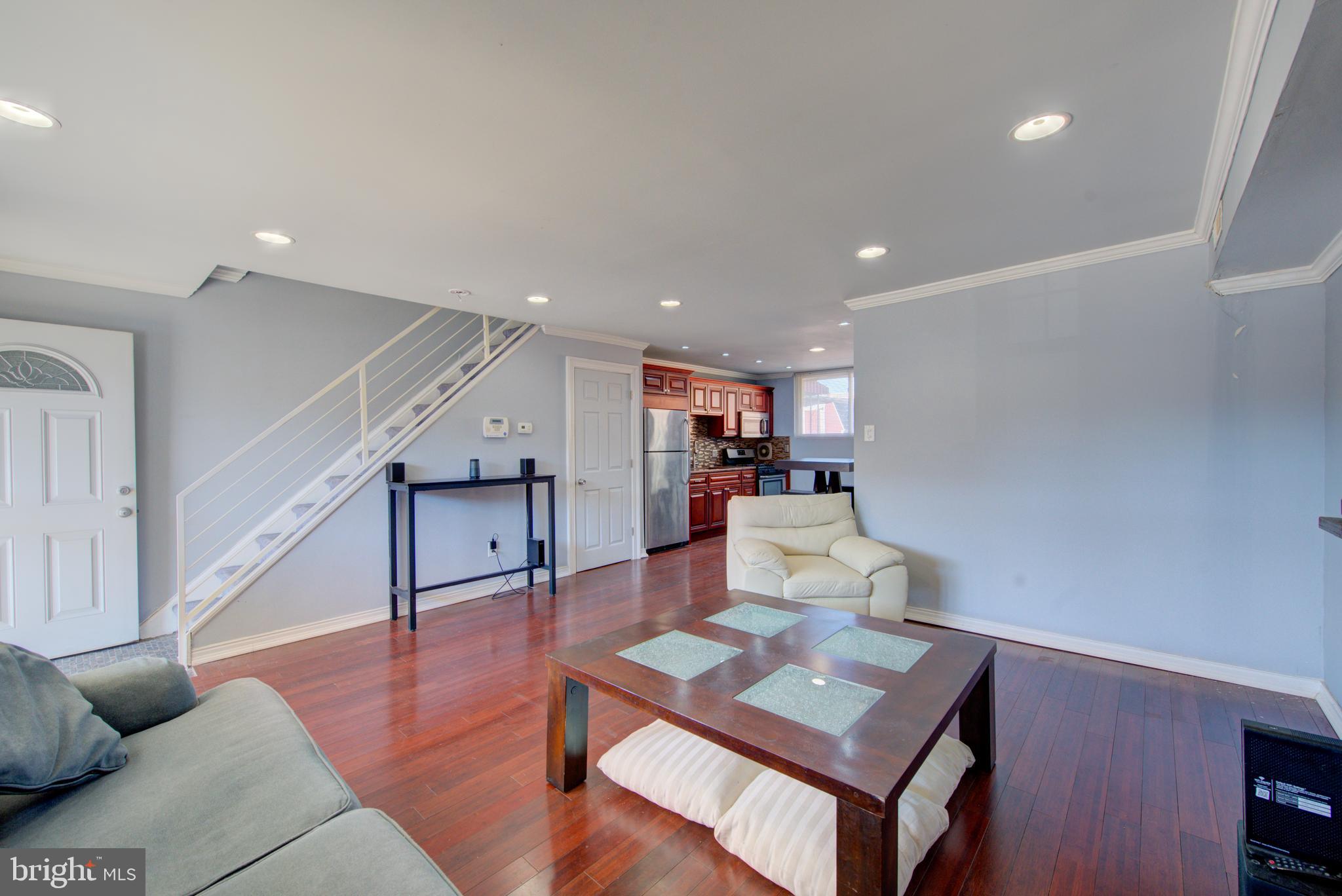 1119 Master Street Philadelphia, PA 19122 - Photo 4 of 22 Living room
