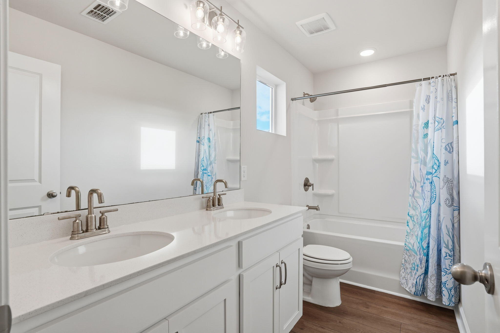 4302 Cotton Flt Road Summerville, SC 29485 - Photo 18 of 31 2nd Floor Bath