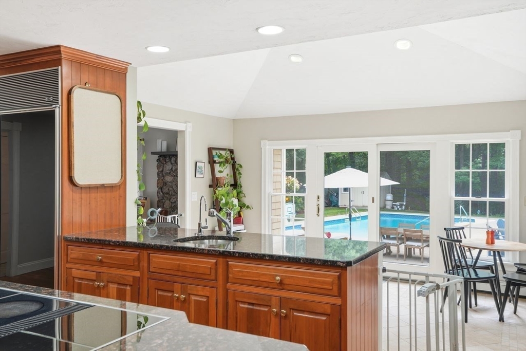 351 Old Farm Road Hanover, MA 02339 - Photo 7 of 39 Gallery Image 7