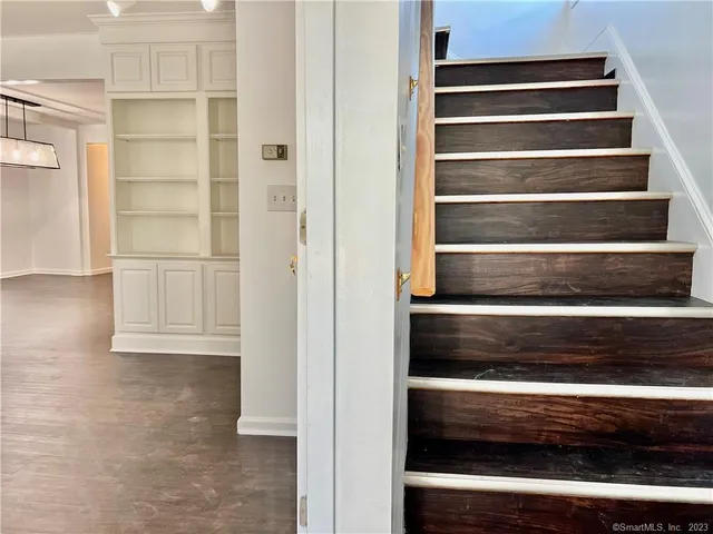 $2,995 | 826 Oldfield Road, Fairfield, CT 06824