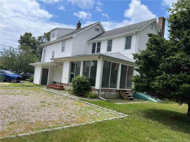 $2,995 | 826 Oldfield Road, Fairfield, CT 06824