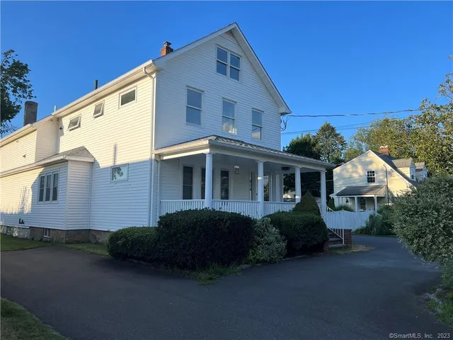 $2,995 | 826 Oldfield Road, Fairfield, CT 06824