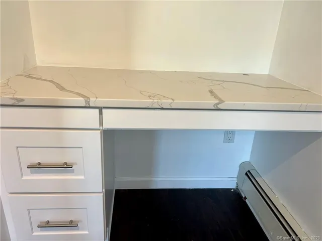 $2,995 | 826 Oldfield Road, Fairfield, CT 06824