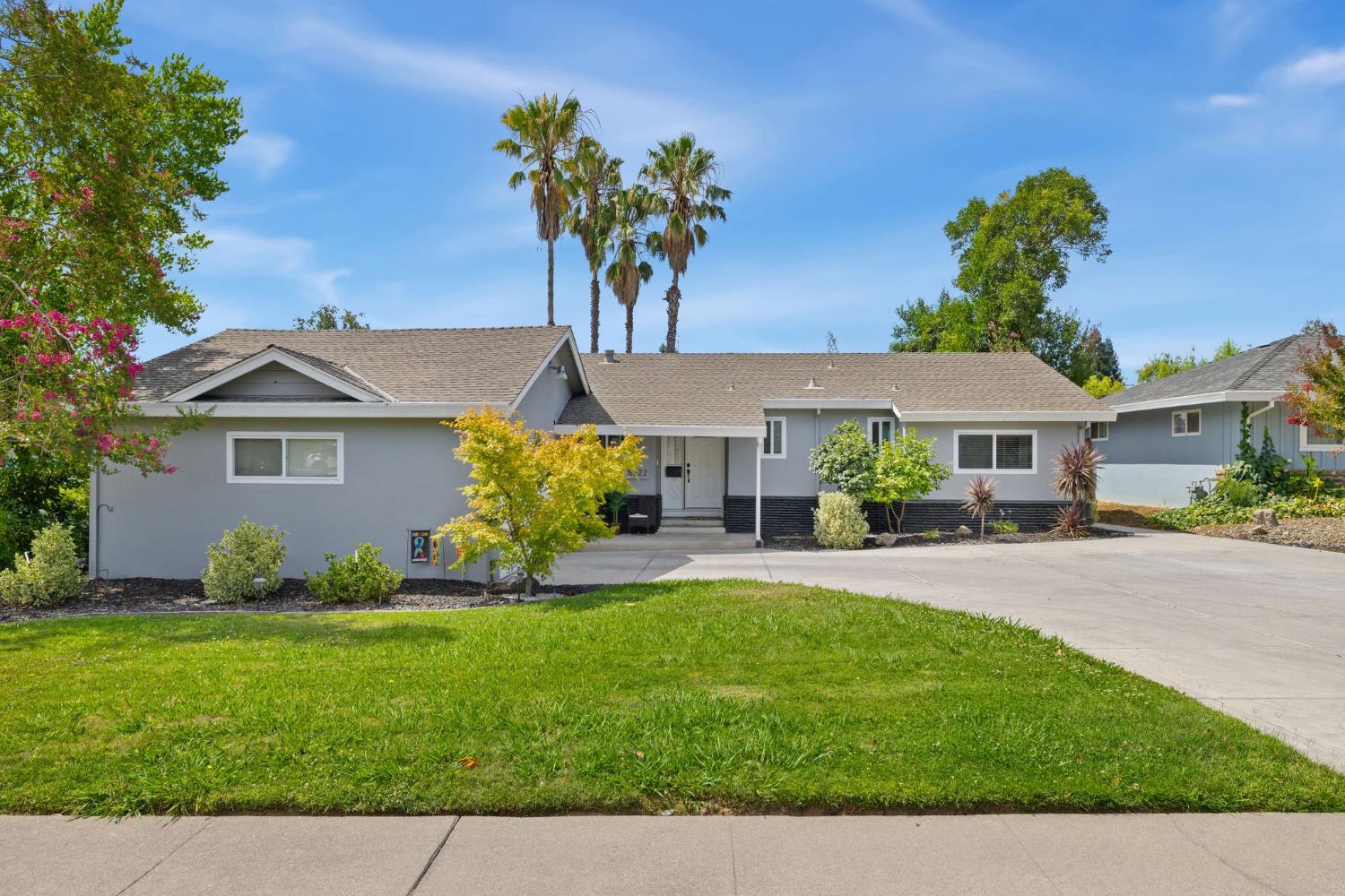 5222 Locust Avenue Carmichael, CA 95608 - Photo 1 of 26